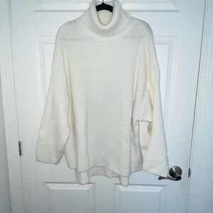 H&M Cozy White Turtleneck Sweater